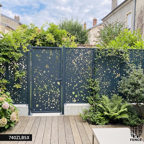 Clôture occultante et brise-vue décoratif pour la maison